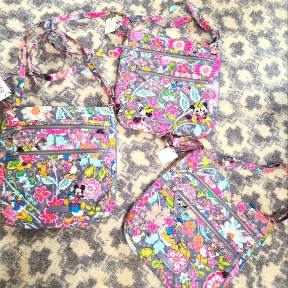 Vera Bradley Mickey And Friends hipster - Picture 3 of 3